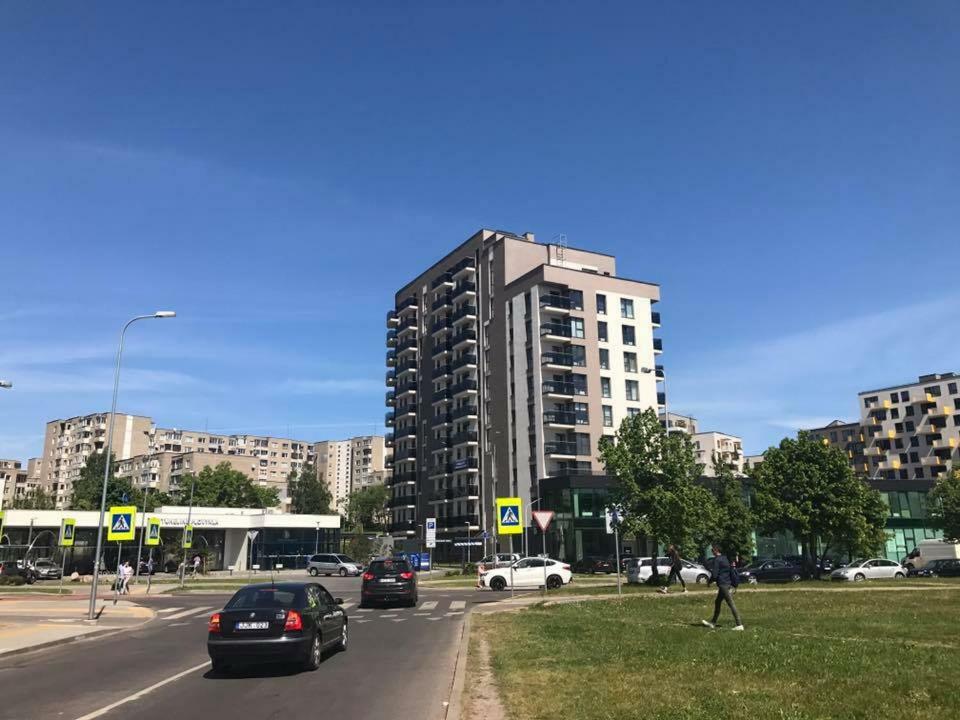Bright Apartment Near Akropolis Вилнюс Екстериор снимка